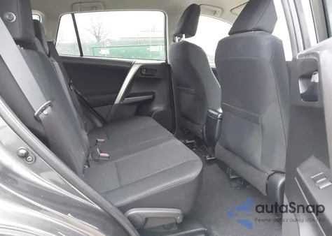 2017 Toyota Rav4 Le z USA, uszkodzony, nr VIN JTMBFREV4HJ138422